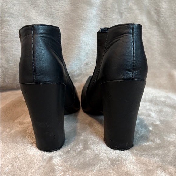 Michael Antonio Black Booties with Zippers - Picture 6 of 7